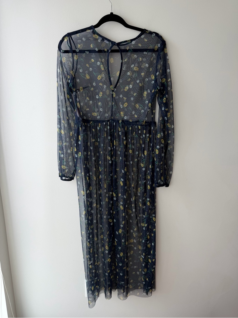 Vera Moda Mesh Daisy Midi Dress - Picture 5 of 7